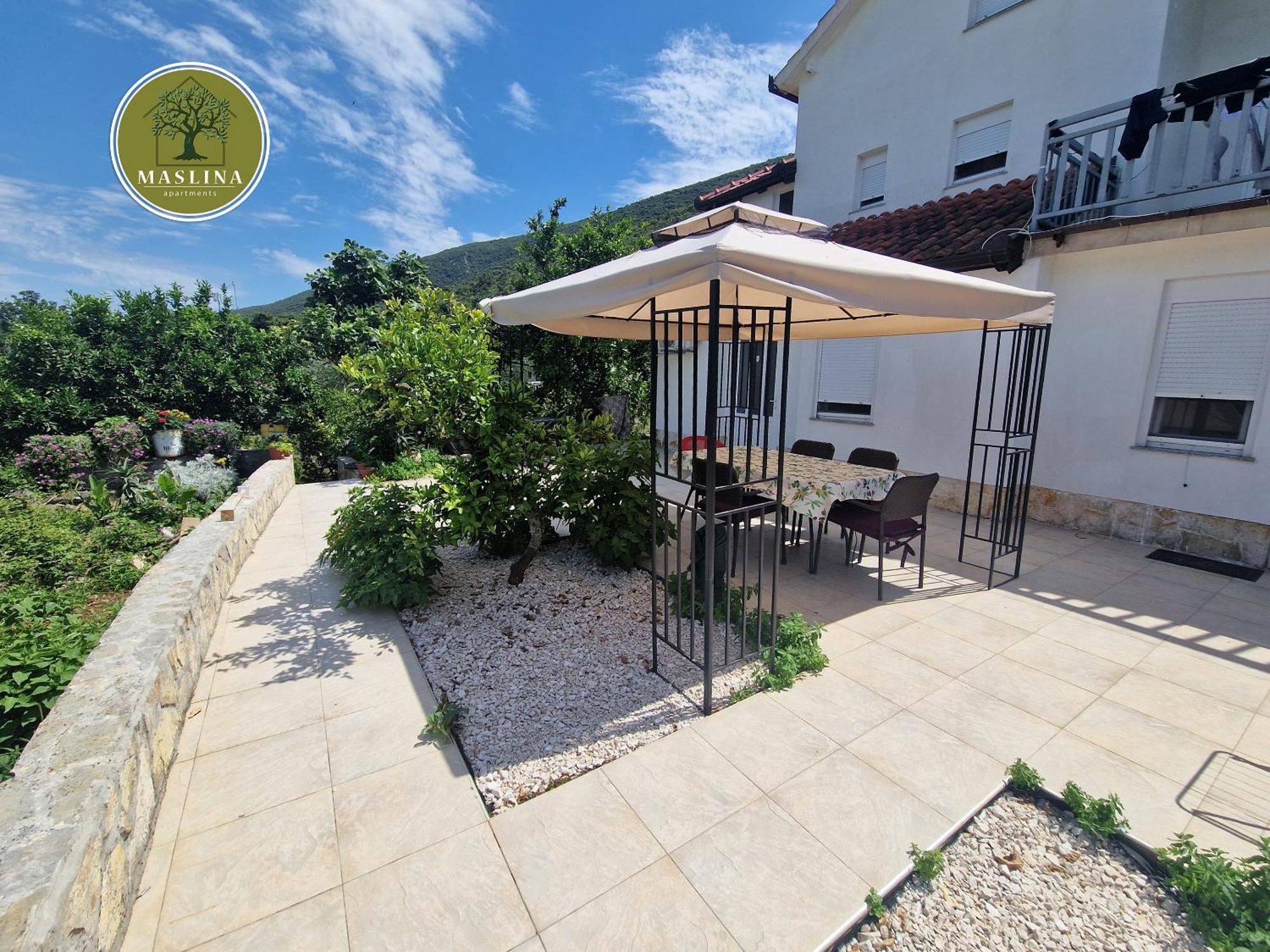 סטון Apartments Maslina מראה חיצוני תמונה